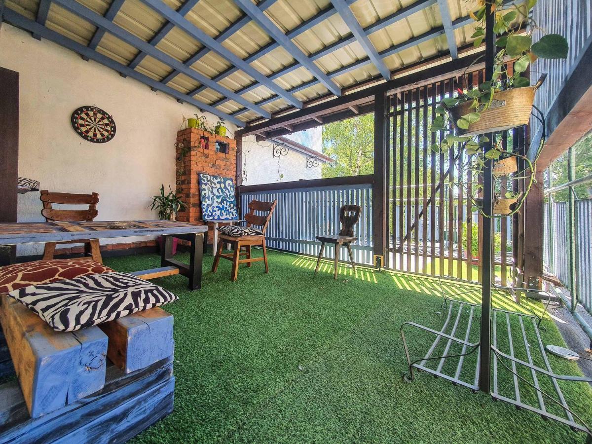 Hostel Mazurska 8A ออลชติน ภายนอก รูปภาพ