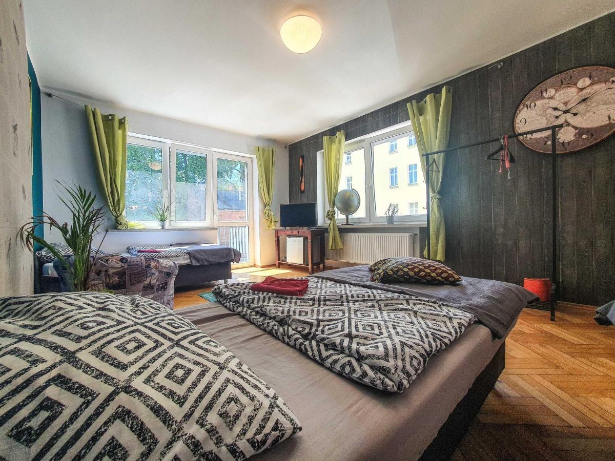 Hostel Mazurska 8A ออลชติน ภายนอก รูปภาพ